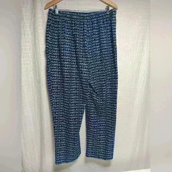 Micheal Kors  fleece lounge pants. Size Xl - Picture 2 of 5
